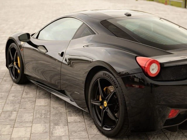 2010 Ferrari 458 Italia - Image 15 of 20