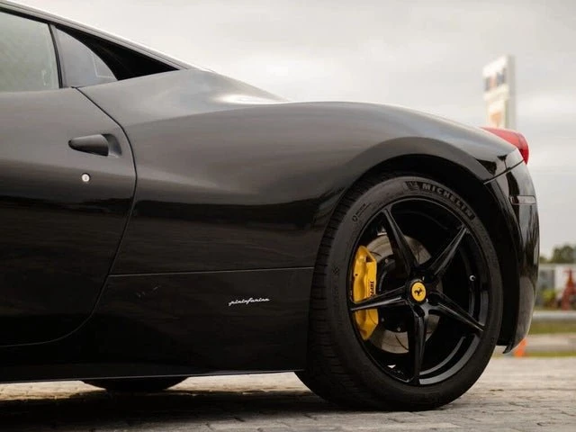 2010 Ferrari 458 Italia - Image 13 of 20