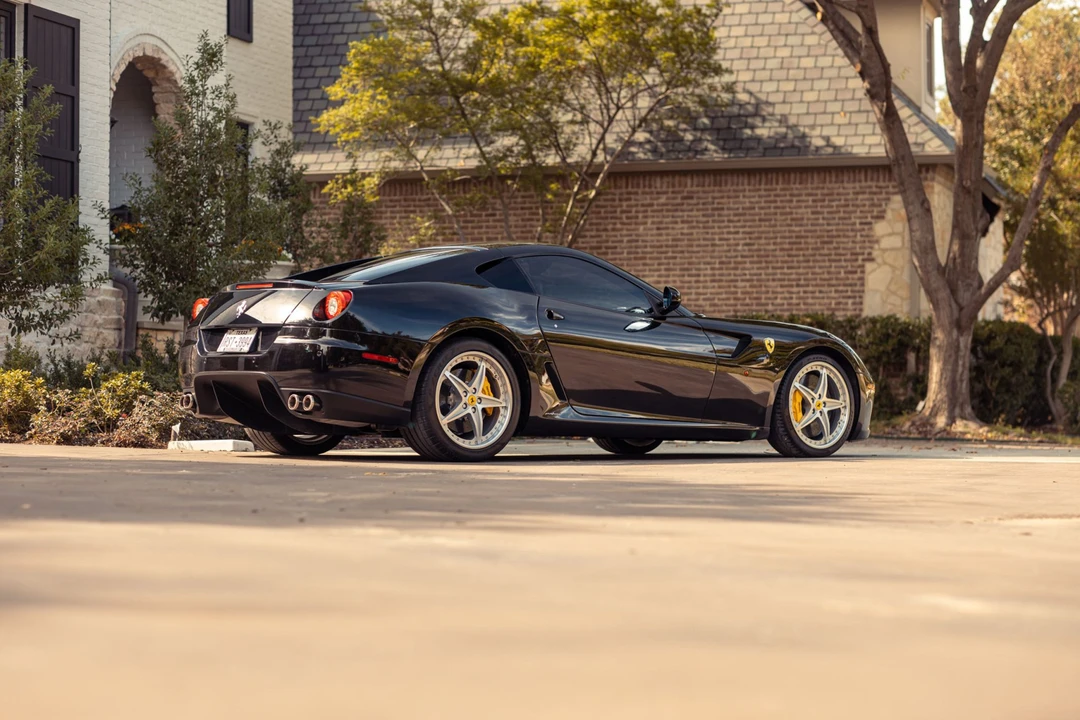 2010 Ferrari 599 GTB Fiorano - Image 17 of 31