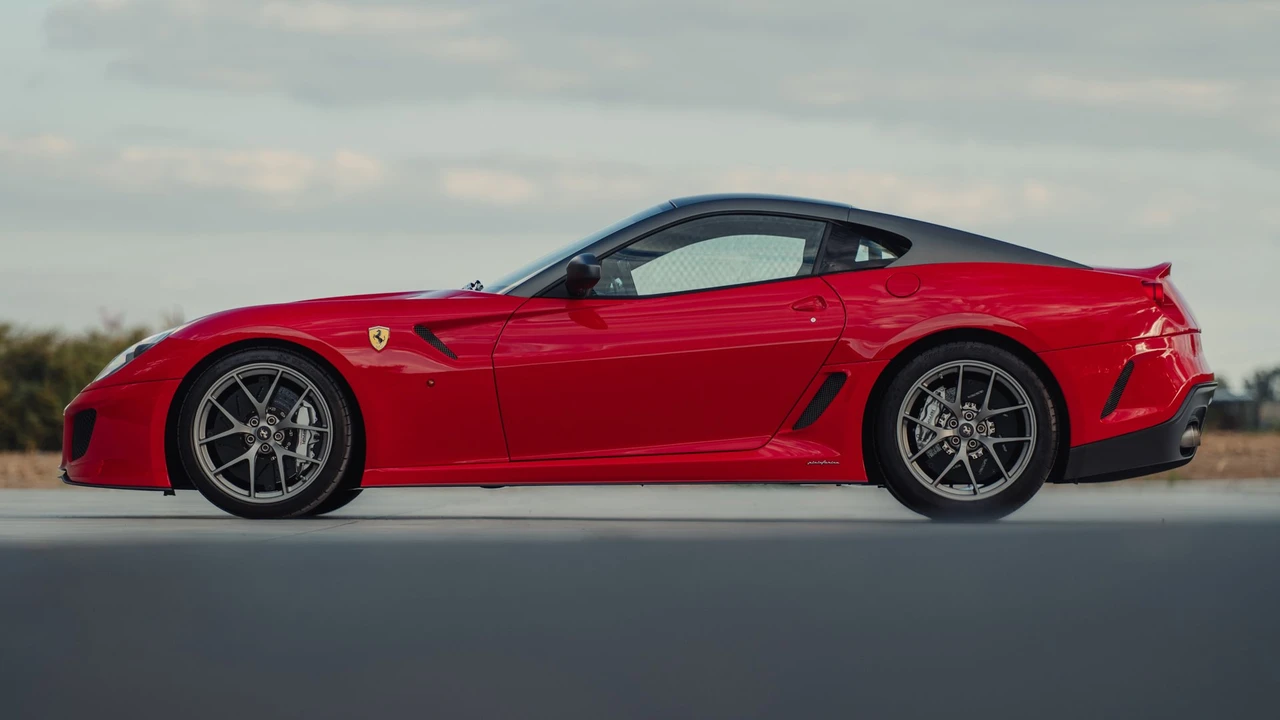2010 Ferrari 599 GTO - Image 6 of 31