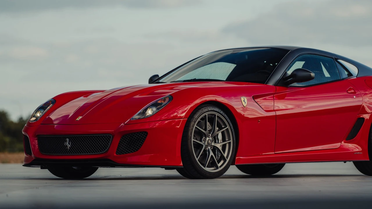 2010 Ferrari 599 GTO - Image 13 of 31