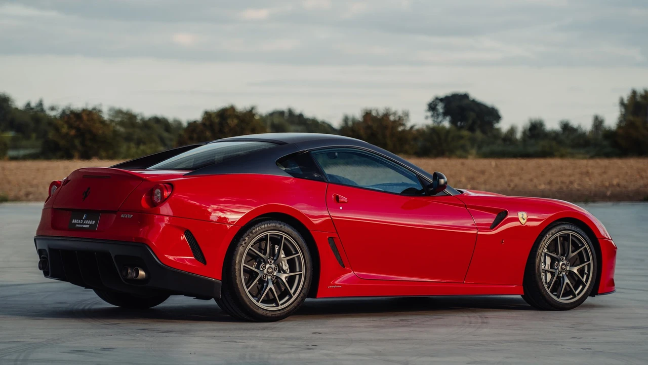 2010 Ferrari 599 GTO - Image 19 of 31