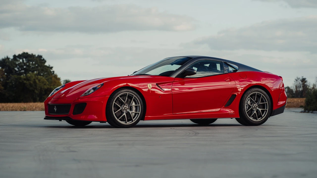 2010 Ferrari 599 GTO - Image 14 of 31
