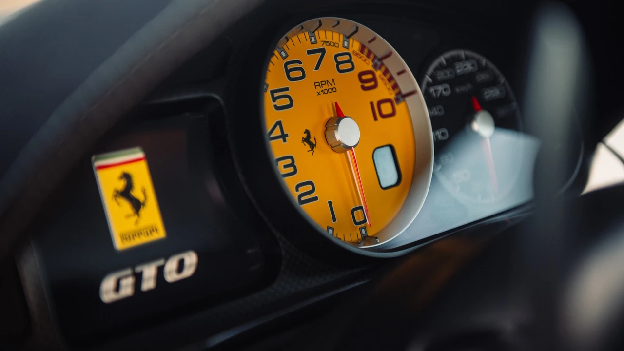 2010 Ferrari 599 GTO - Image 12 of 31