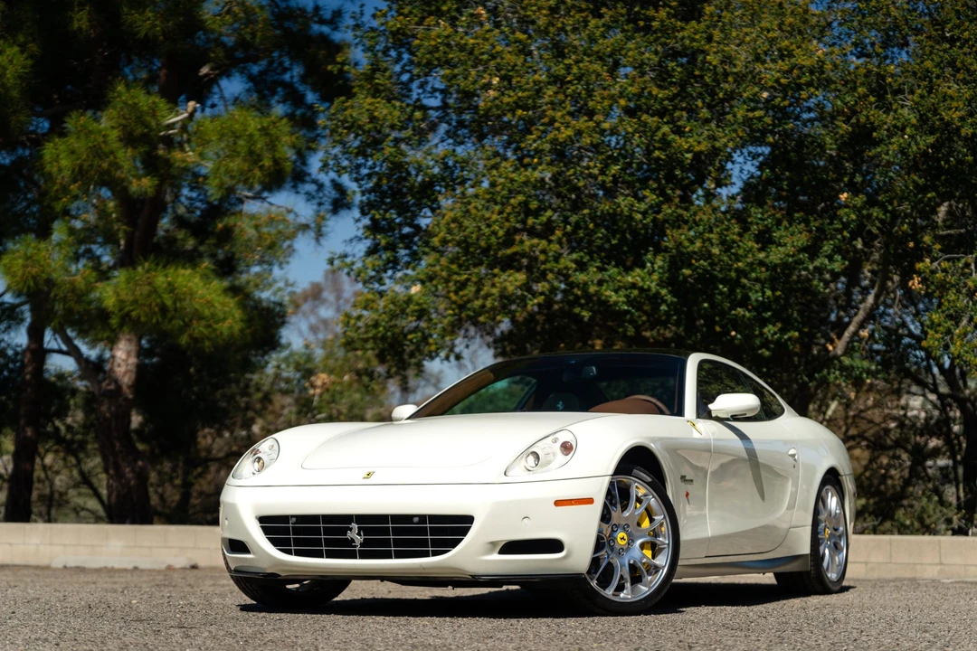 2010 Ferrari 612 - Image 2 of 31