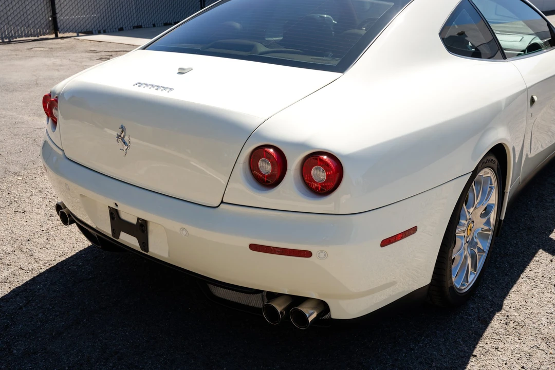 2010 Ferrari 612 - Image 17 of 31
