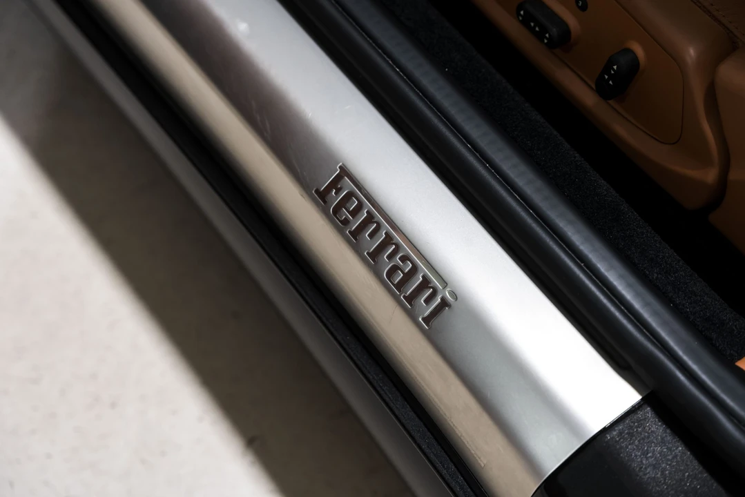 2010 Ferrari 612 - Image 30 of 31