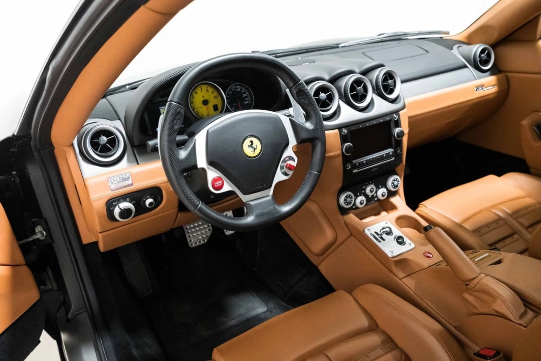 2010 Ferrari 612 - Image 29 of 31