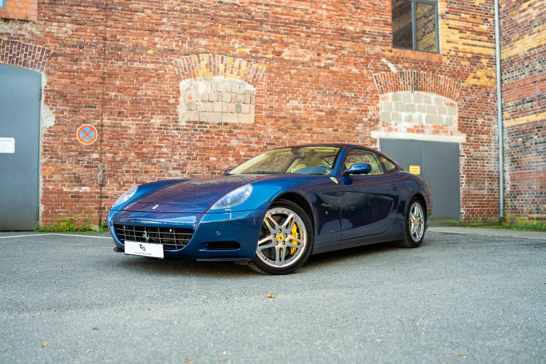 2010 Ferrari 612 - Image 16 of 31