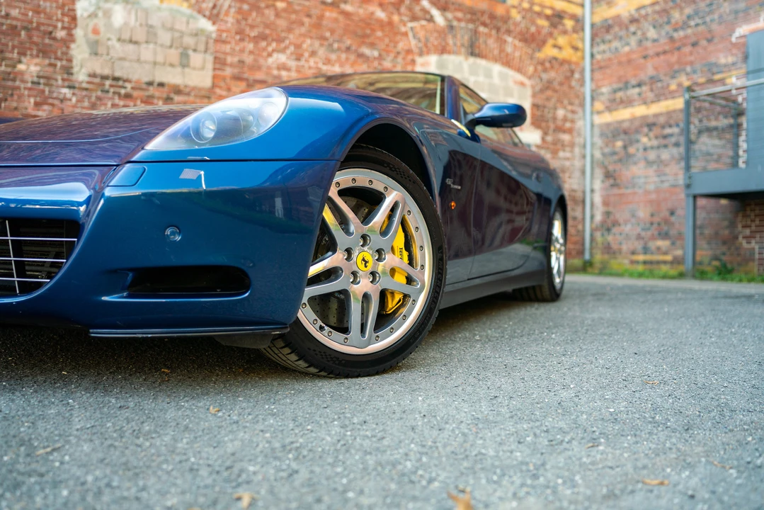 2010 Ferrari 612 - Image 18 of 31