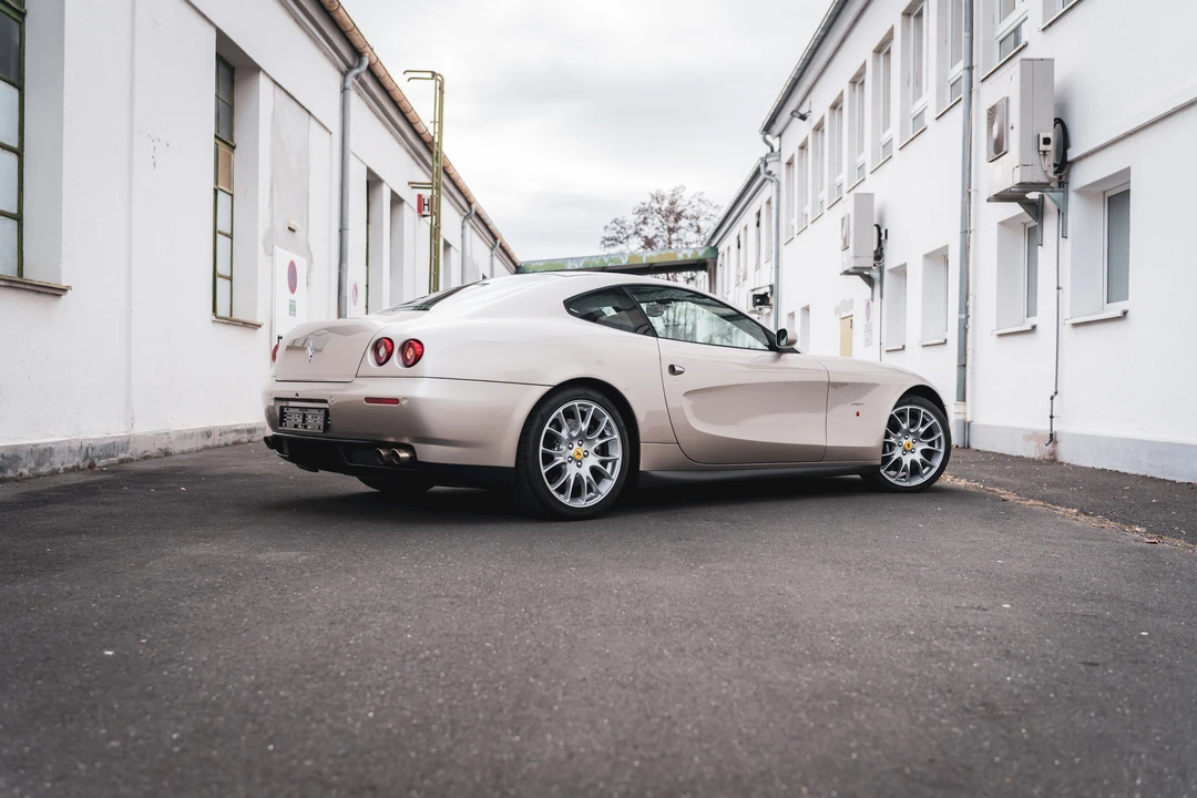 2010 Ferrari 612 - Image 12 of 31