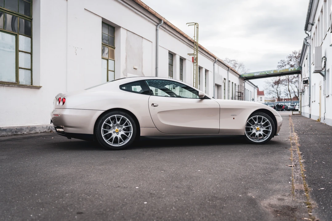 2010 Ferrari 612 - Image 11 of 31