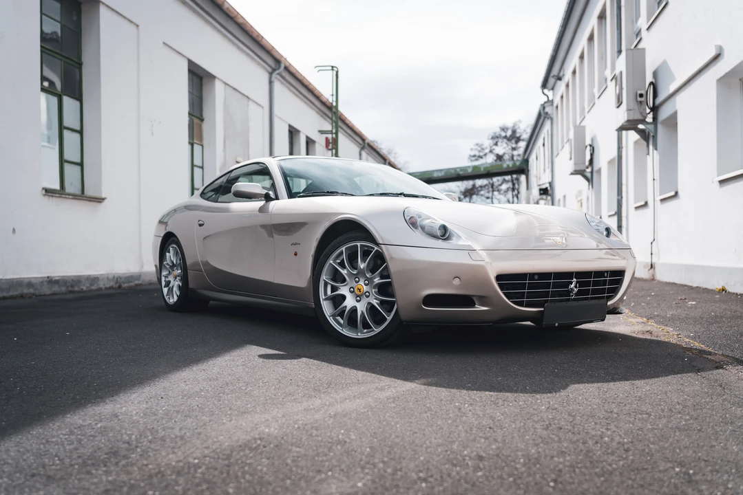 2010 Ferrari 612 - Image 10 of 31