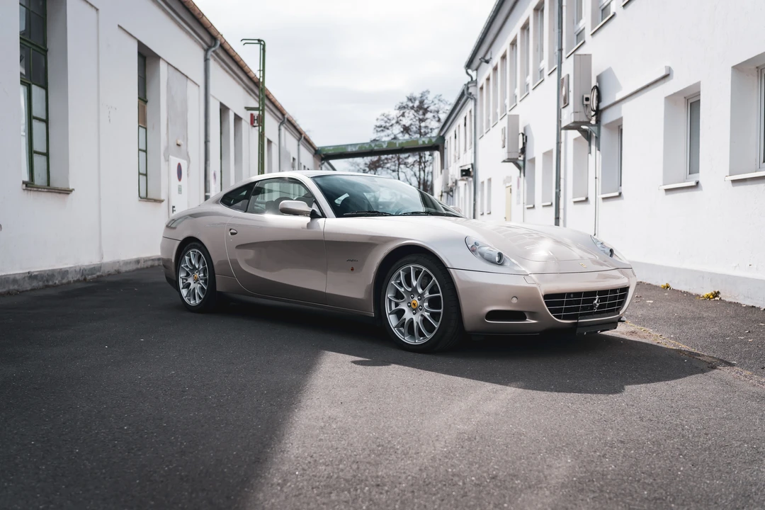 2010 Ferrari 612 - Image 3 of 31