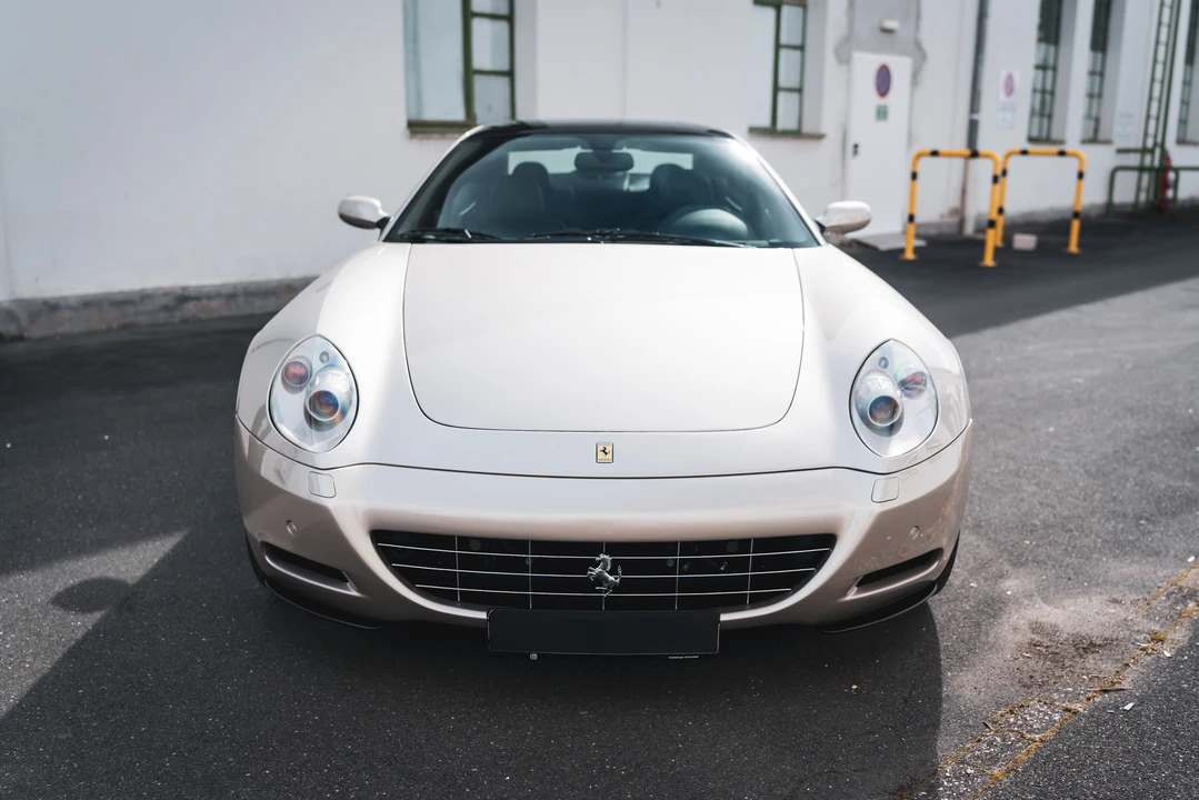 2010 Ferrari 612 - Image 2 of 31