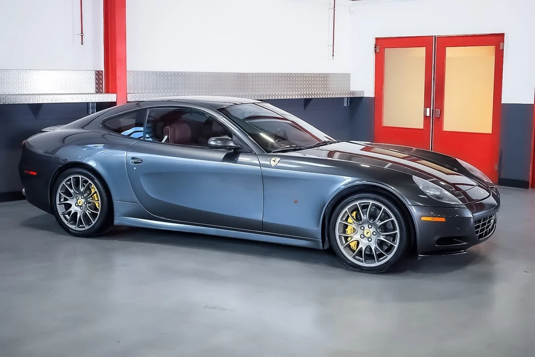 2010 Ferrari 612 - Image 16 of 30