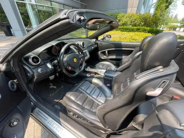 2010 Ferrari California - Image 19 of 20