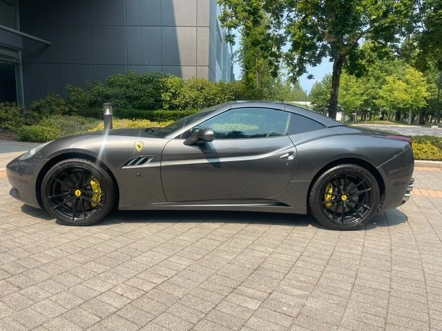 2010 Ferrari California - Image 2 of 20