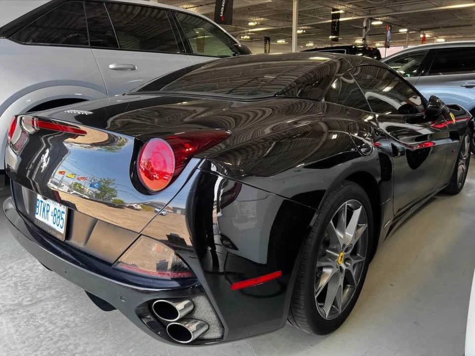2010 Ferrari California - Image 2 of 4