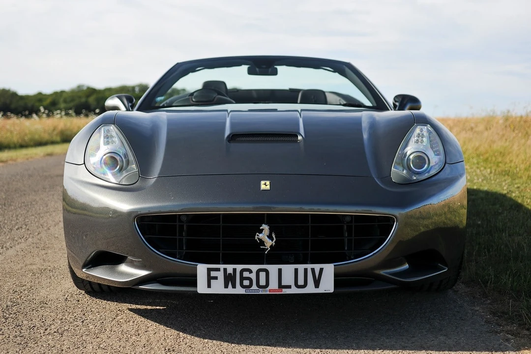 2010 Ferrari California - Image 2 of 30