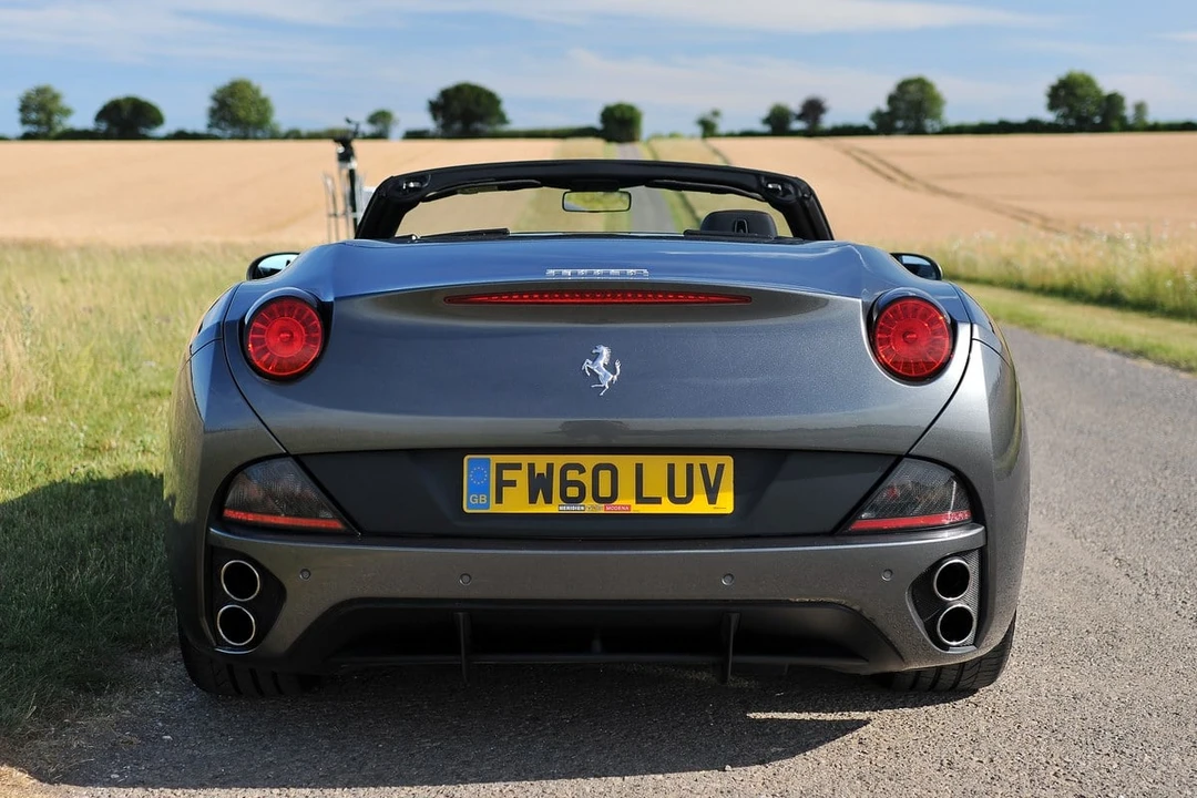 2010 Ferrari California - Image 6 of 30