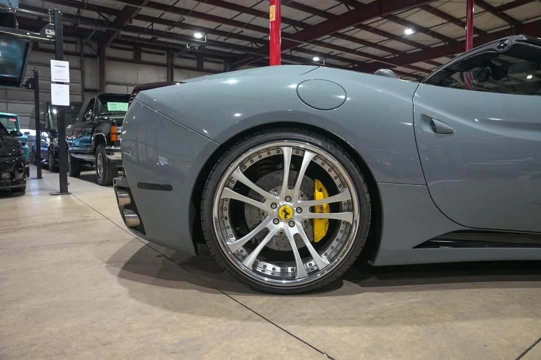 2010 Ferrari California - Image 9 of 31