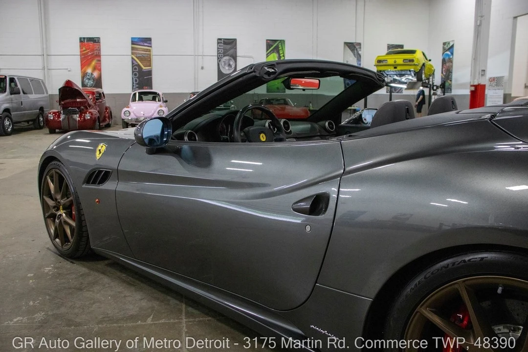 2010 Ferrari California - Image 23 of 31