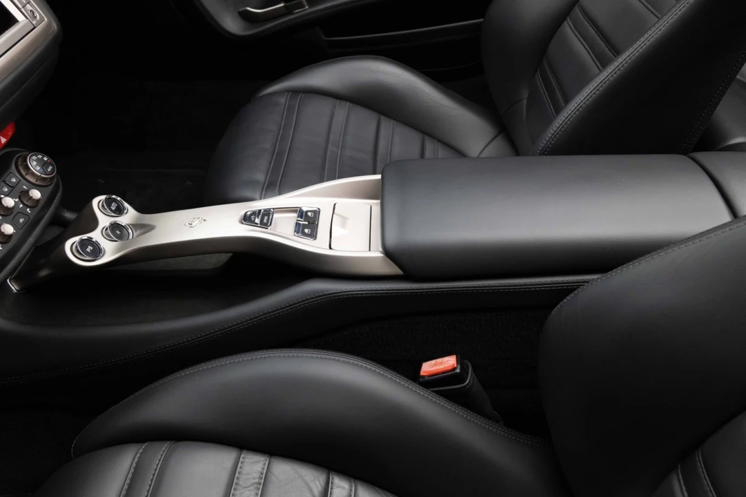 2010 Ferrari California - Image 28 of 31