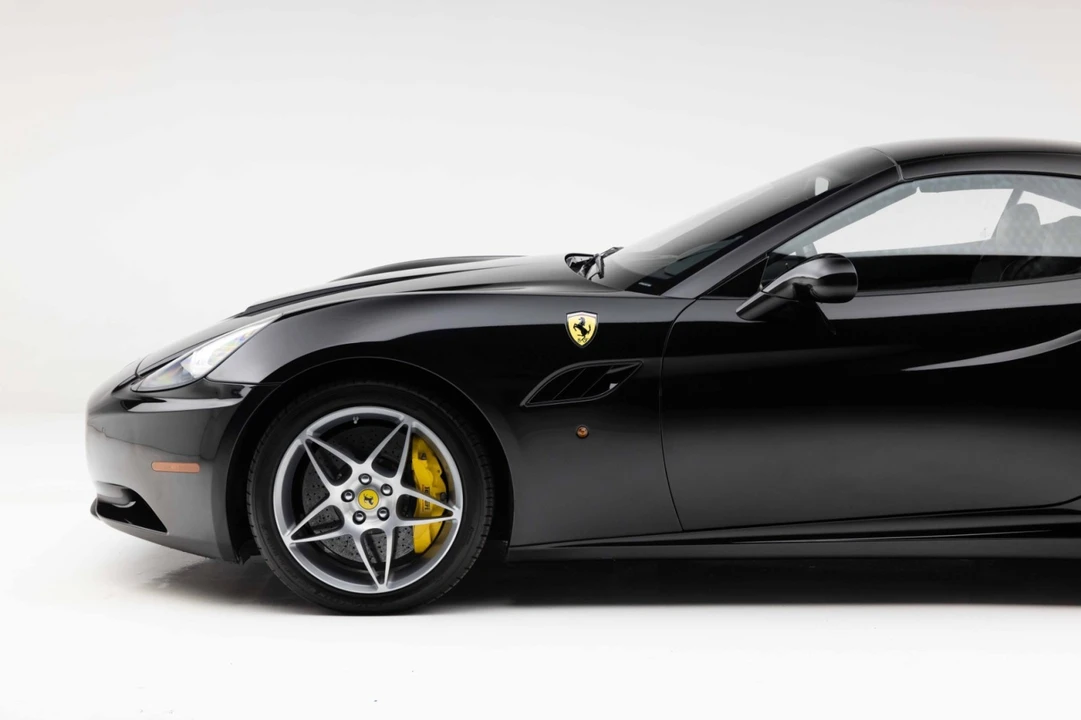 2010 Ferrari California - Image 31 of 31