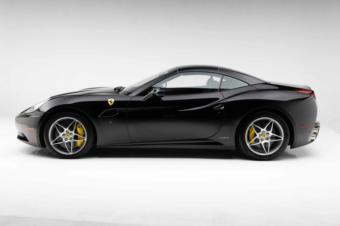 2010 Ferrari California - Image 13 of 31