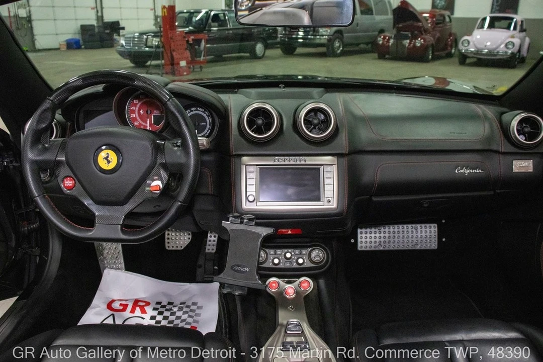 2010 Ferrari California - Image 17 of 31