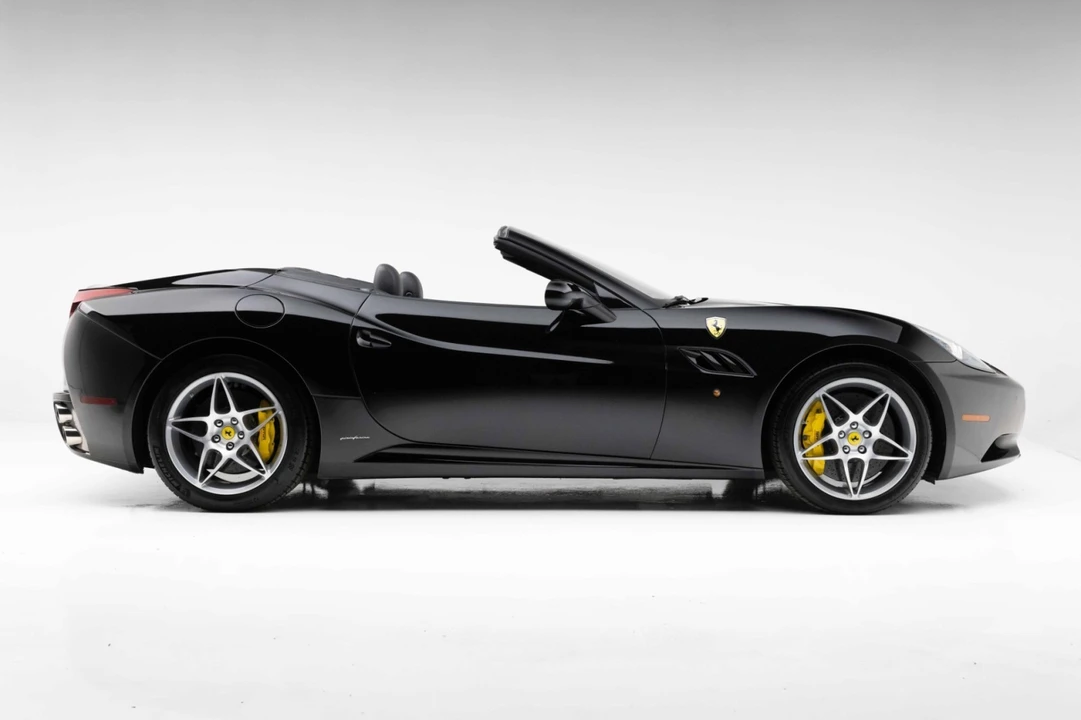 2010 Ferrari California - Image 27 of 31