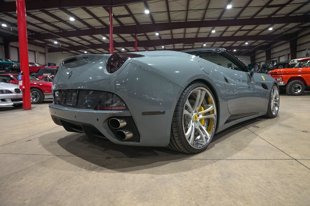 2010 Ferrari California - Image 8 of 31