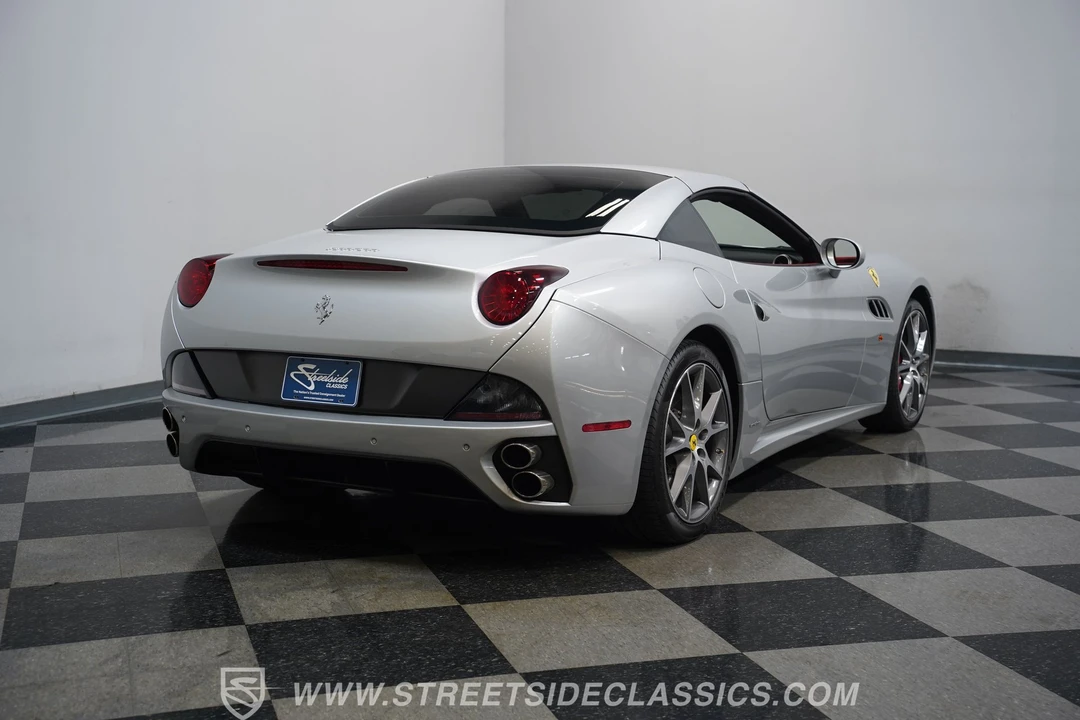2010 Ferrari California - Image 11 of 31