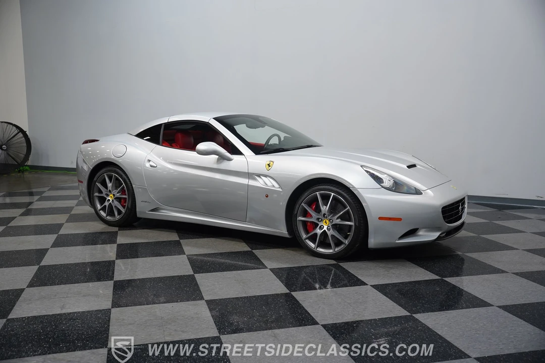 2010 Ferrari California - Image 14 of 31