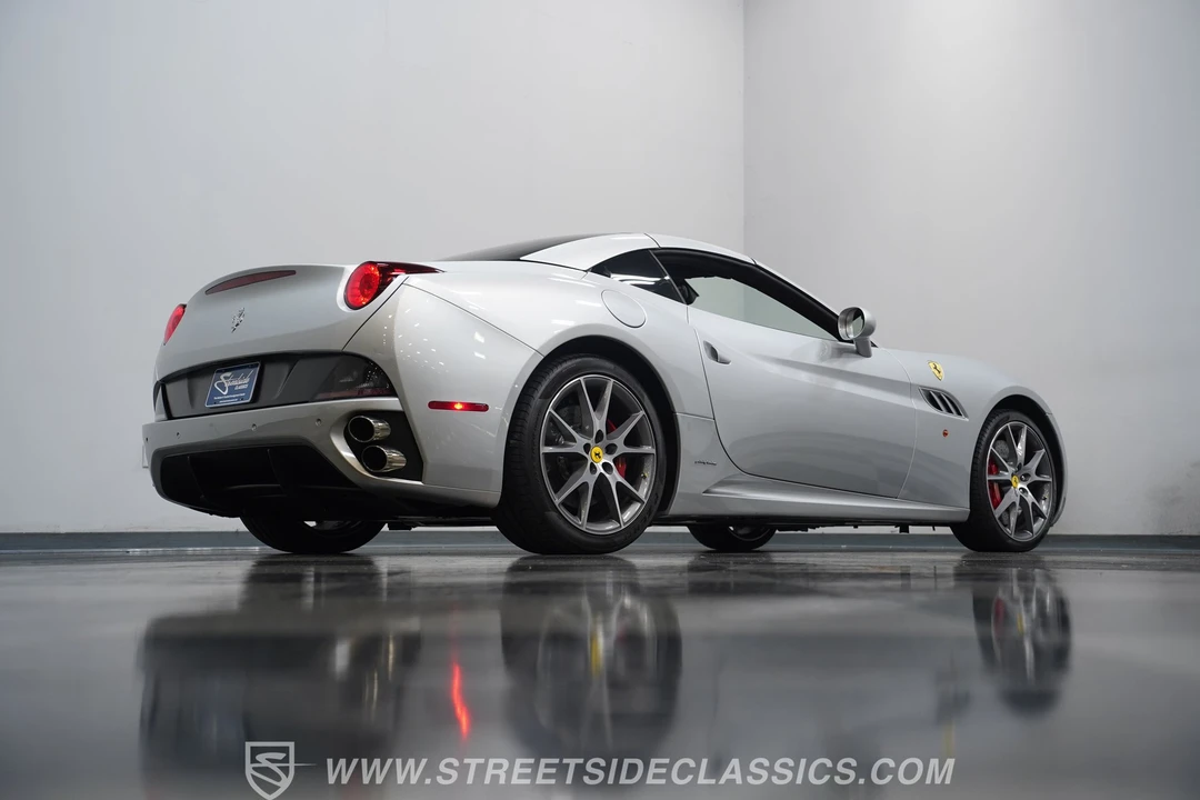 2010 Ferrari California - Image 19 of 31