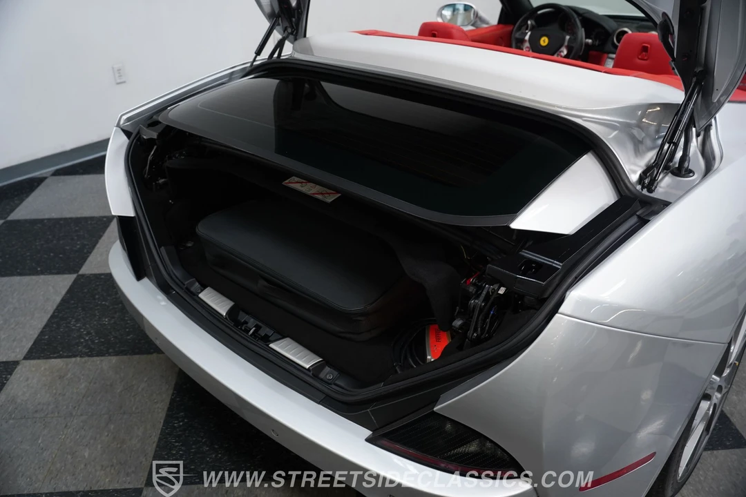 2010 Ferrari California - Image 29 of 31