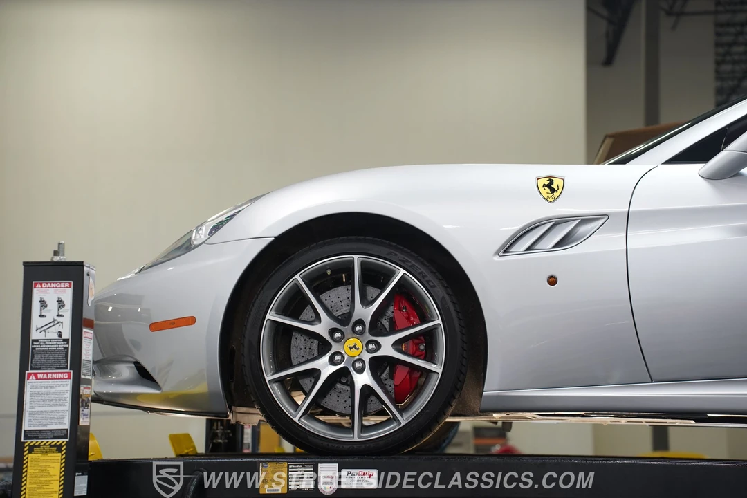 2010 Ferrari California - Image 31 of 31