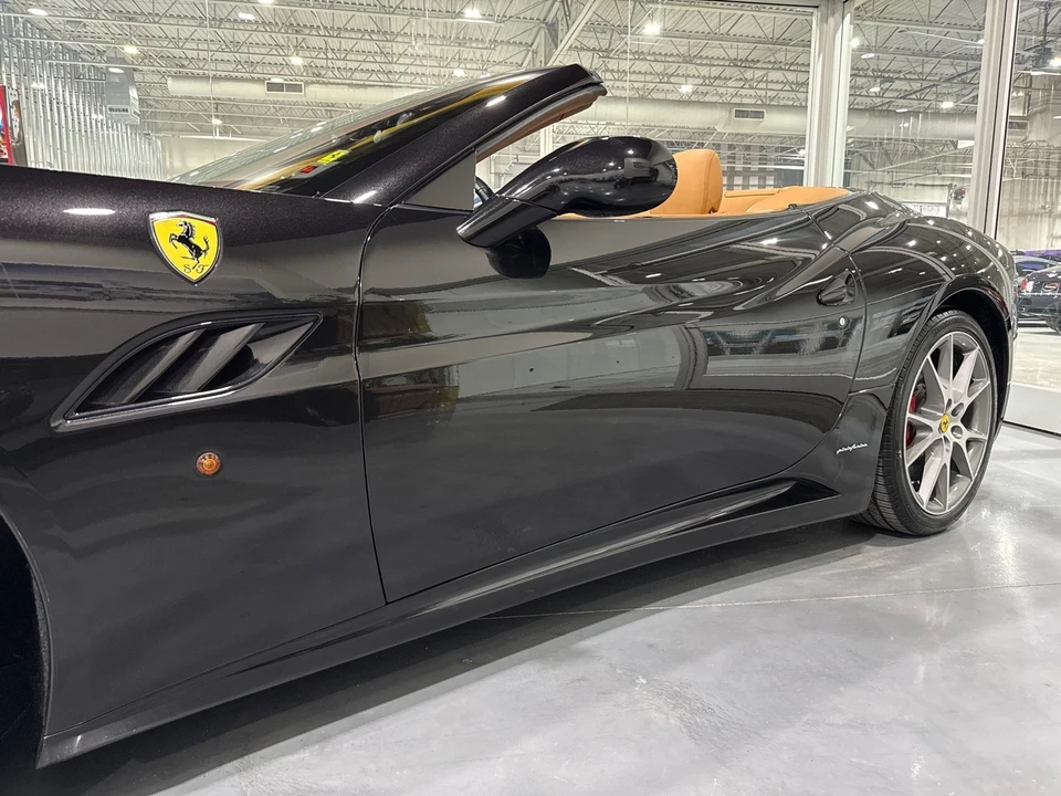 2010 Ferrari California - Image 26 of 31