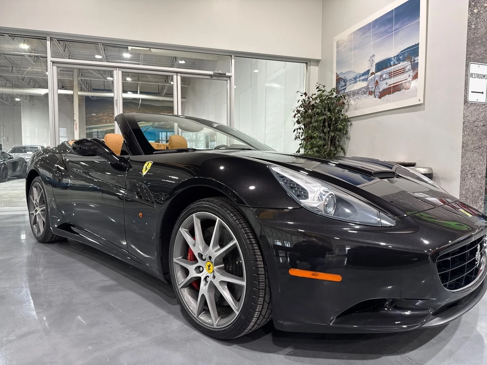 2010 Ferrari California - Image 23 of 31