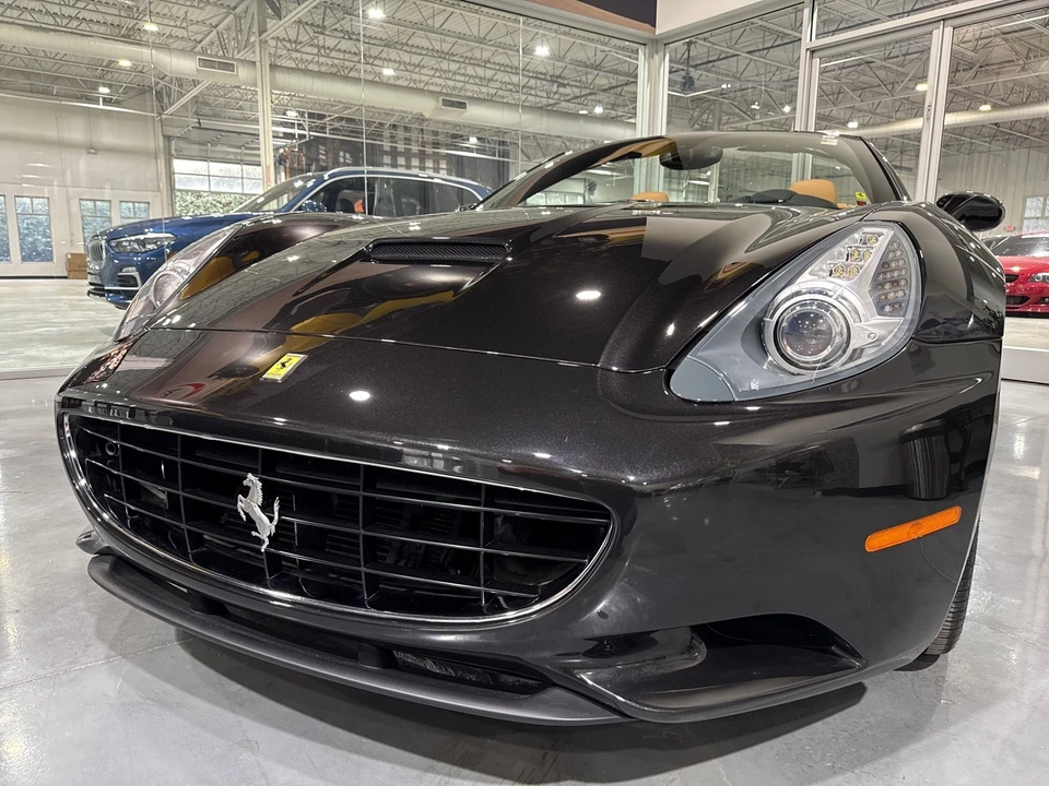 2010 Ferrari California - Image 29 of 31