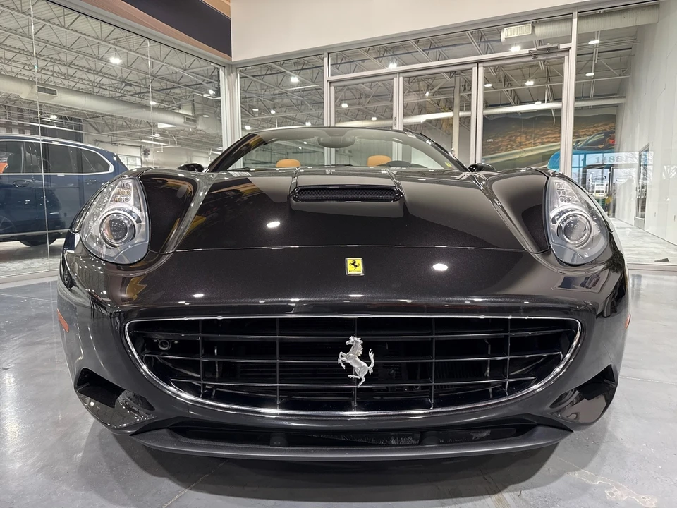 2010 Ferrari California - Image 28 of 31