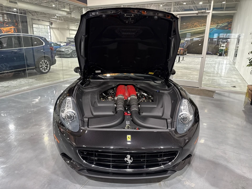 2010 Ferrari California - Image 18 of 31