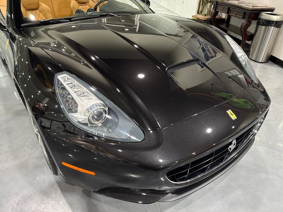 2010 Ferrari California - Image 30 of 31