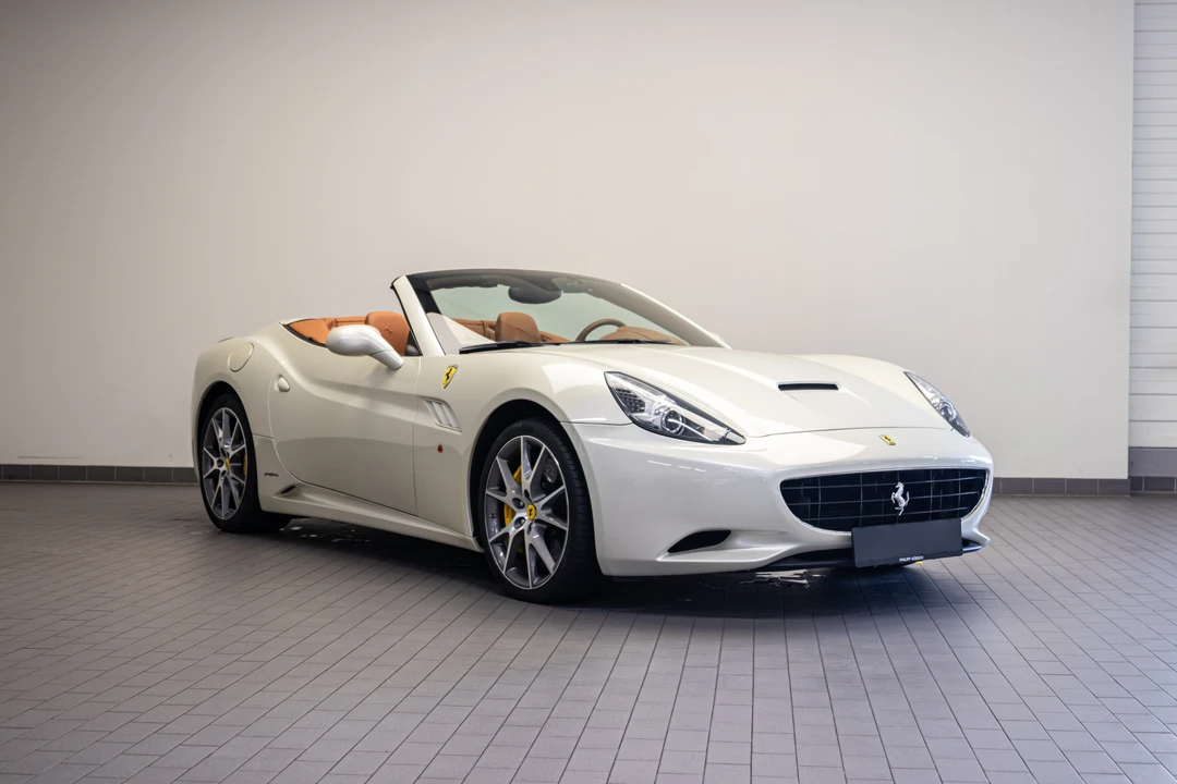 2010 Ferrari California - Image 3 of 31
