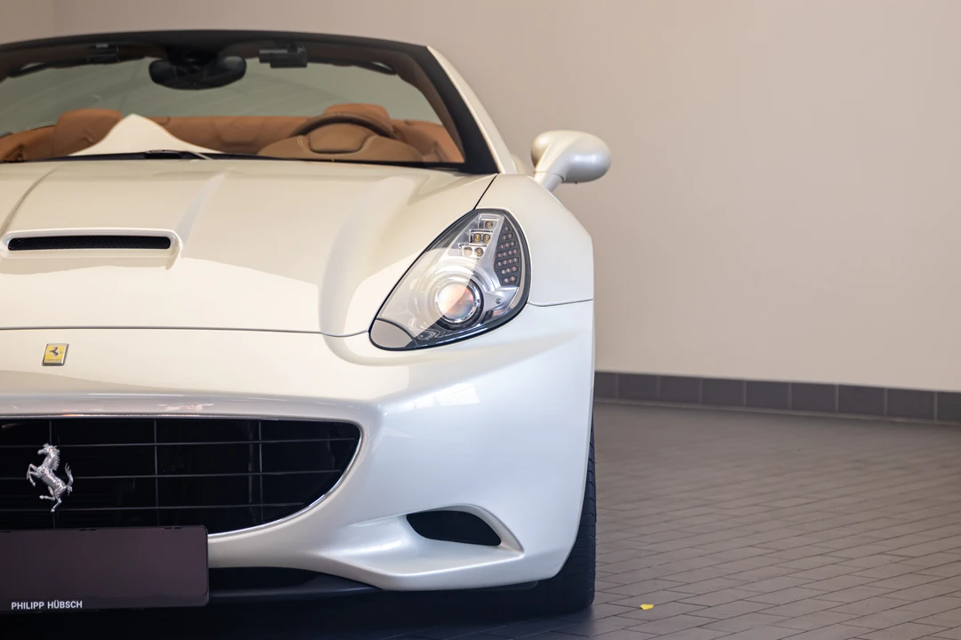 2010 Ferrari California - Image 27 of 31