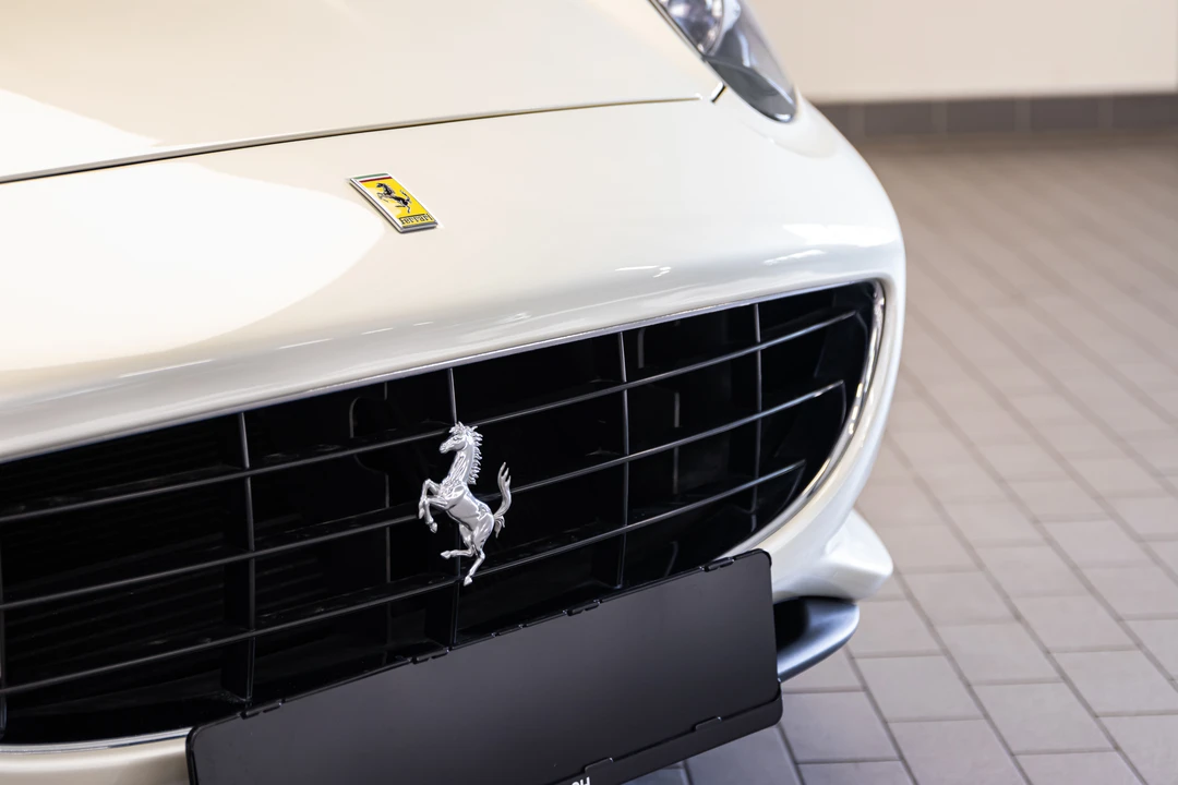 2010 Ferrari California - Image 29 of 31