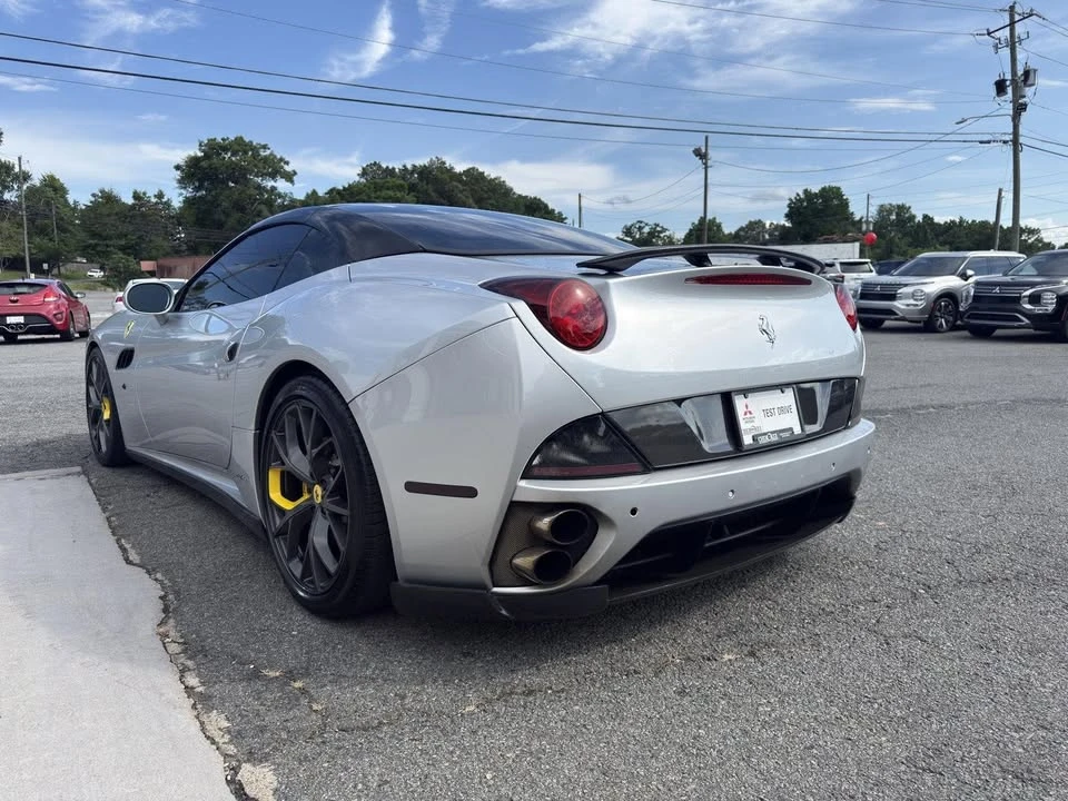 2010 Ferrari California - Image 7 of 20
