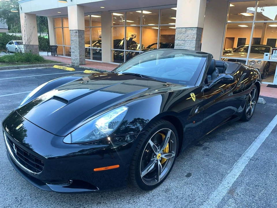 2010 Ferrari California - Image 11 of 31