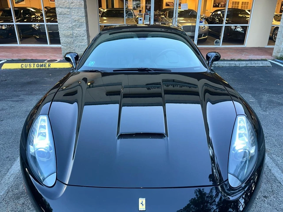 2010 Ferrari California - Image 28 of 31